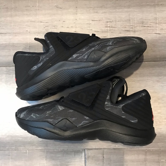 nike air jordan relentless